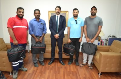 Yousif & Aysha Almoayyed Foundation Distributes Laptops to its Employees